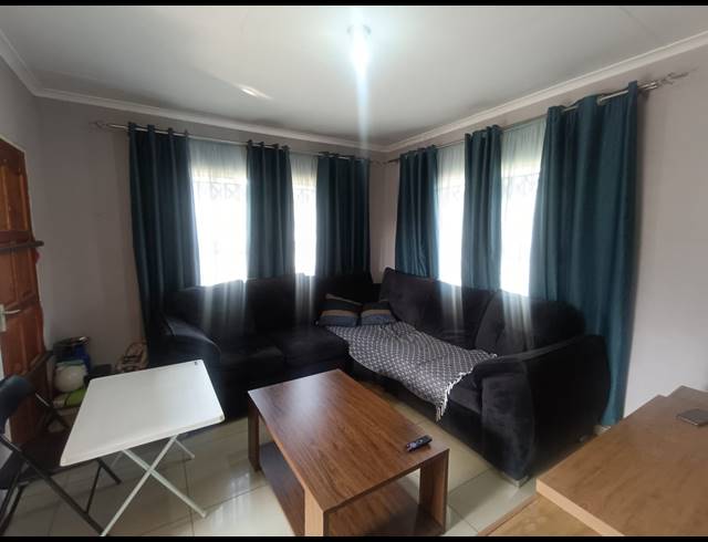 3 BEDROOM HOUSE TO LET IN RIVERSDALE
